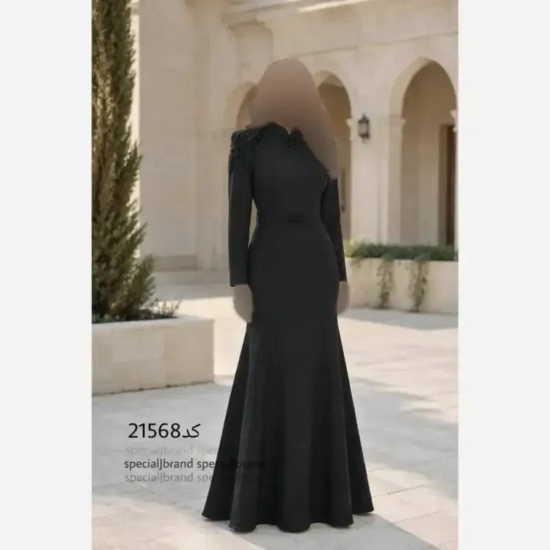 ماکسی مجلسی کارین پولک مخمل کاپ دار چاک دار
