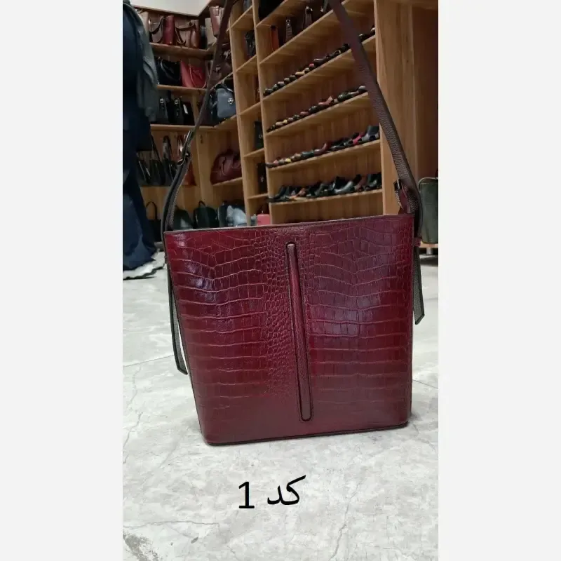 کیف زنانه چرم طبیعی گاوی تبریز مدل آناهیتا