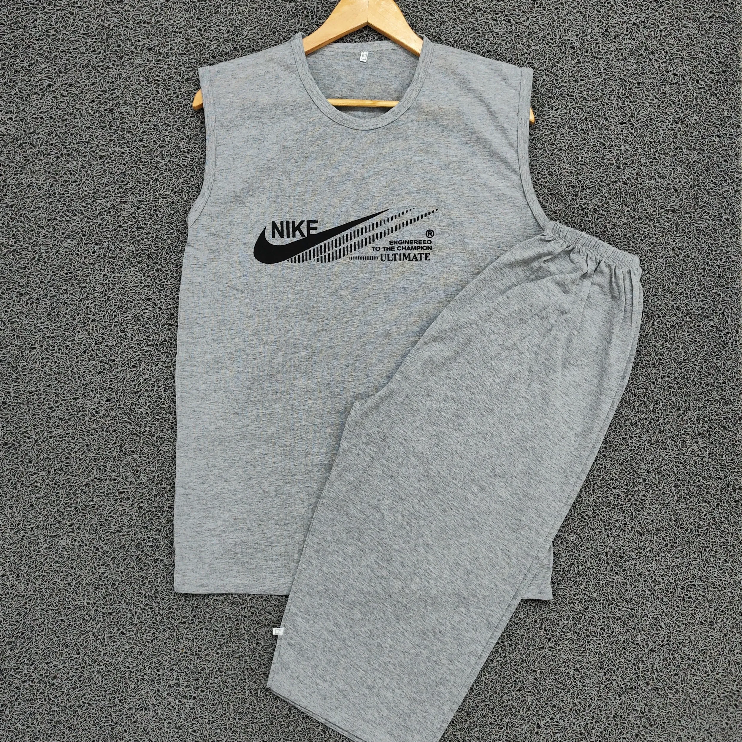 ست تاپ و شلوارک مردانه نخ پنبه و ملانژ طوسی چاپ نایکی تابستانه